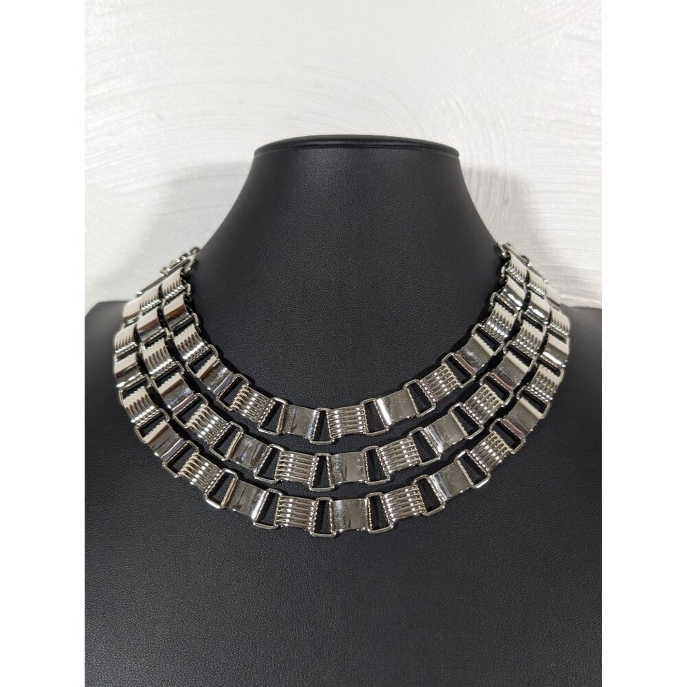 Worthington Silver Tone Triple Book Chain Layer Statement Necklace 17‎ in